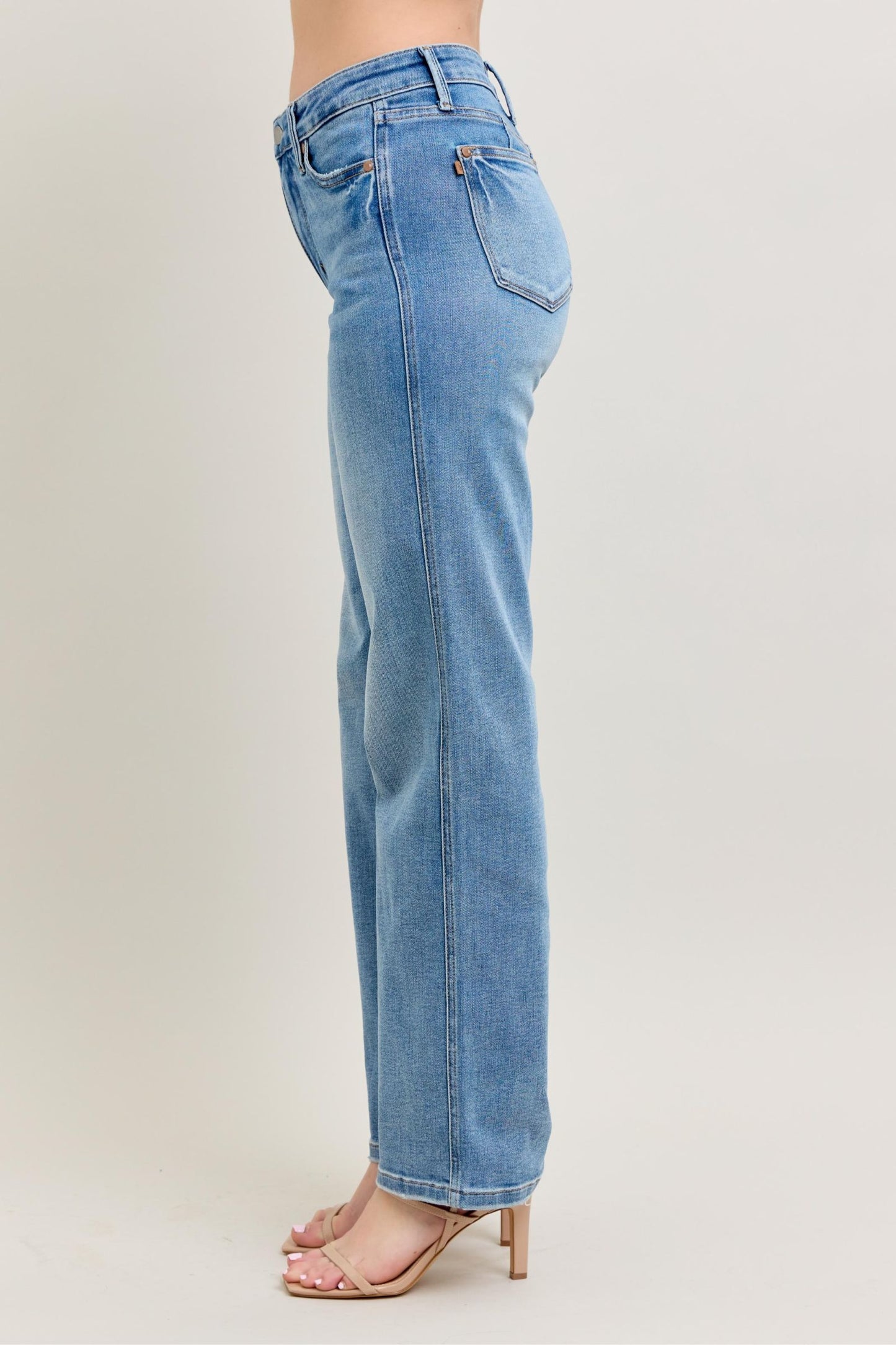 Judy Blue Mid Rise Tummy Control Vintage Wash Straight Leg