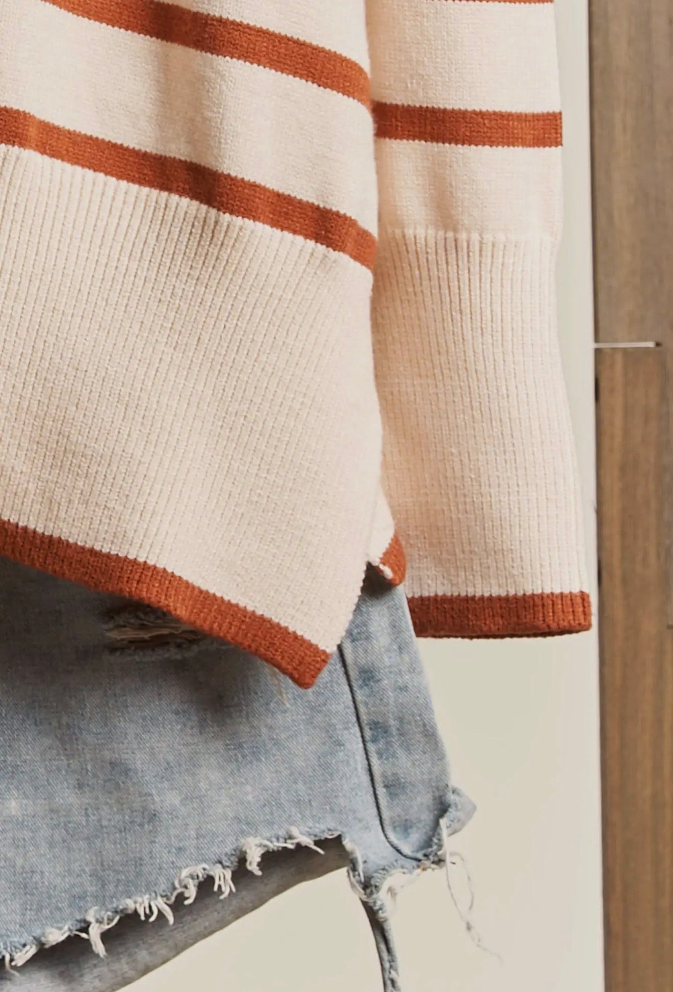 Round Neck Striped Knit Sweater