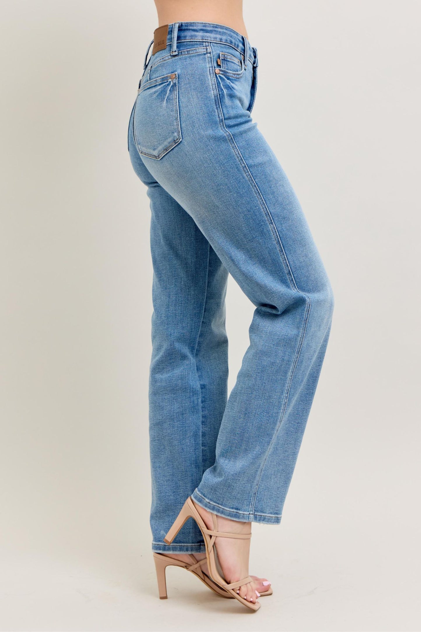 Judy Blue Mid Rise Tummy Control Vintage Wash Straight Leg