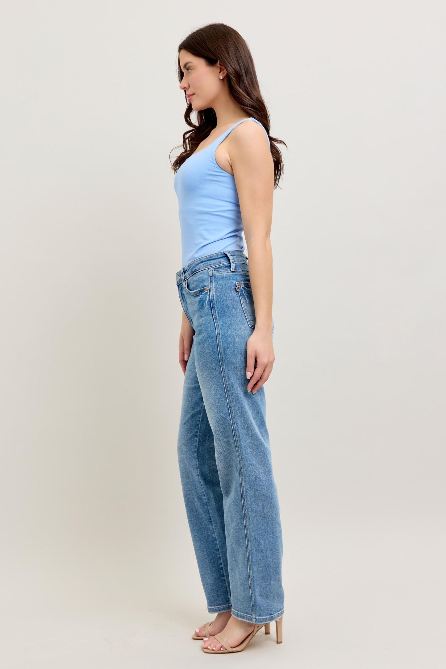 Judy Blue Mid Rise Tummy Control Vintage Wash Straight Leg