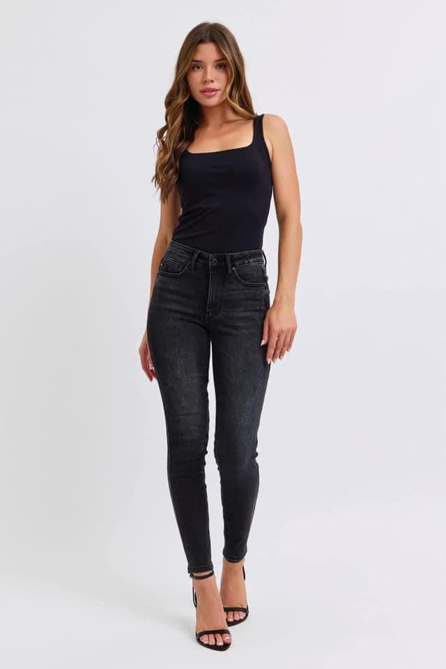 Judy Blue Mid-Rise Black Skinny Jeans